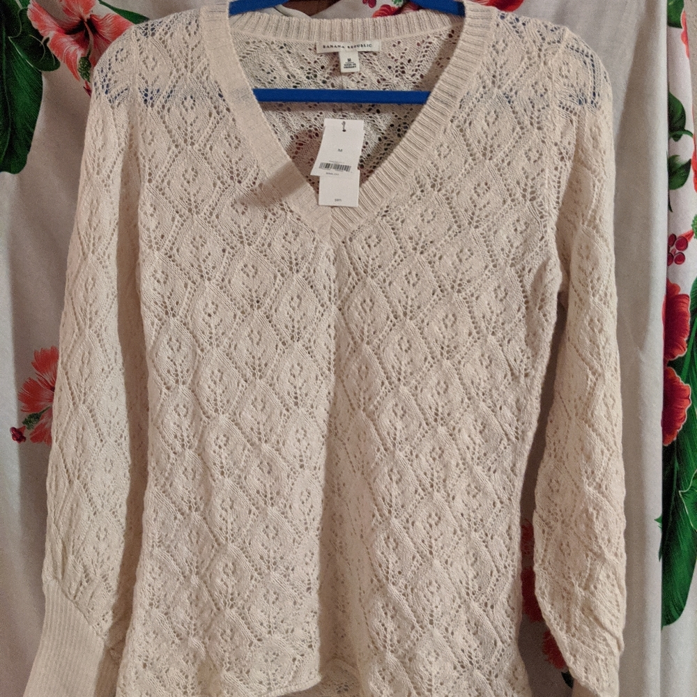 Banana Republic Cream Thin Long Knit Sweater M